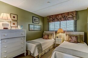 Oceanfront Beach Escape Condo with WiFi by RedAwning