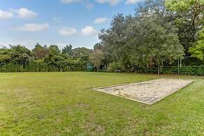 Newly Renovated Condo with Easy Access to Pool and Tennis Courts by Re
