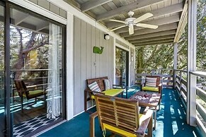 Newly Renovated Condo with Easy Access to Pool and Tennis Courts by Re