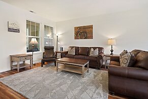 Old Mill Magic 2 Bedroom Townhouse by RedAwning