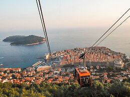 Old Town Center Studio Apartments