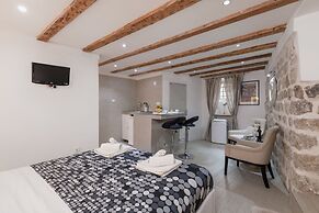 Old Town Center Studio Apartments