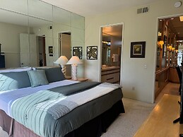 Isleta 897 *30 Day Minimum* 2 Bedroom Condo by RedAwning