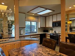 Isleta 897 *30 Day Minimum* 2 Bedroom Condo by RedAwning