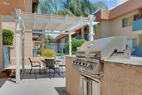 Americana Gardens 118    *30 Day Minimum 2 Bedroom Condo by RedAwning