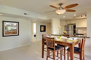 Americana Gardens 118    *30 Day Minimum 2 Bedroom Condo by RedAwning