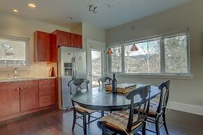 Surfsup!   *30 Day Minimum 3 Bedroom Home by RedAwning