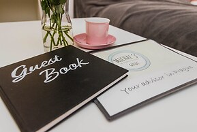 APT Prague Ch. Bridge by Michal&Friends