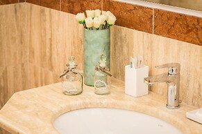 Prestigious Apartment Via Barberini