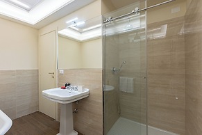 Prestigious Apartment Via Barberini