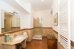 Prestigious Apartment Via Barberini