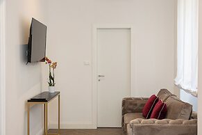 Prestigious Apartment Via Barberini