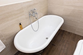 Prestigious Apartment Via Barberini