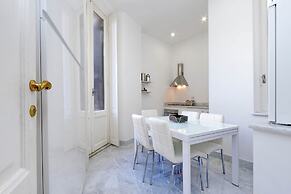 Prestigious Apartment Via Veneto