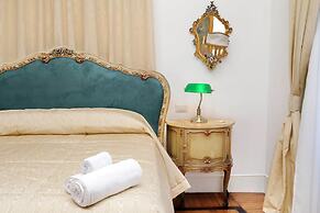 Prestigious Apartment Via Veneto