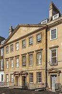 Duke Street City Center Apartment