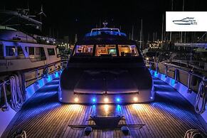 Riti Yacht