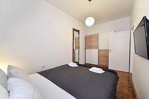 Corner apartments Savska