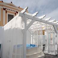 For All Seasons Mansion