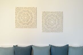 For All Seasons Mansion