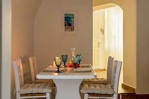 For All Seasons Mansion