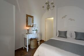 For All Seasons Mansion