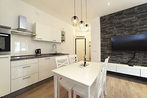 First Choice Centar - Primorska