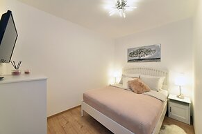 First Choice Centar - Primorska