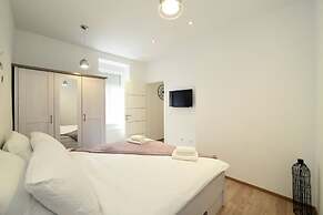 First Choice Centar - Primorska