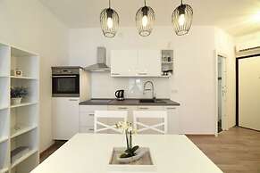 First Choice Centar - Primorska