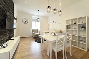 First Choice Centar - Primorska