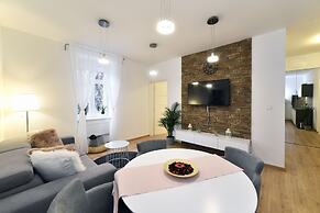 First Choice Centar - Primorska