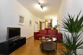 Botanic Apartment
