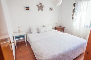 Beach House with Balcony and ocean view