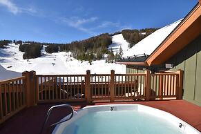 Morning Eagle #207 1 Bedroom Condo