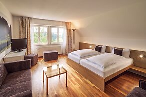 Golfhotel Bodensee by Michael Ritter