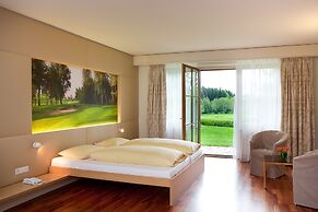 Golfhotel Bodensee by Michael Ritter
