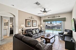 4BR Pool Home Windsor Palms by SHV-2240