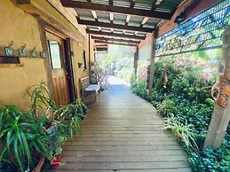 Sutton Spring Art Retreats
