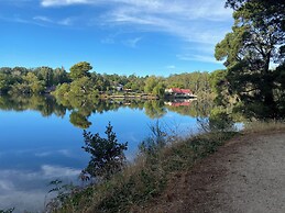 Sutton Spring Art Retreats