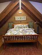 Sutton Spring Art Retreats