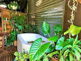 Sutton Spring Art Retreats