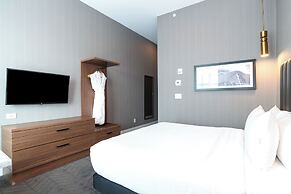 Sandman Signature Sherwood Park Hotel