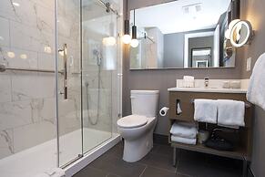 Sandman Signature Sherwood Park Hotel