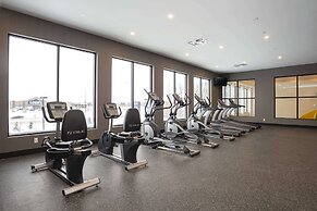 Sandman Signature Sherwood Park Hotel