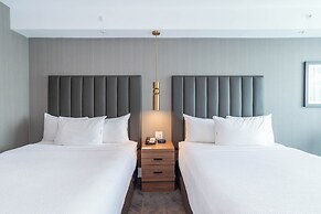 Sandman Signature Sherwood Park Hotel