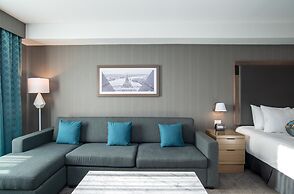 Sandman Signature Ottawa Airport Hotel