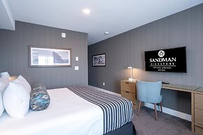 Sandman Signature Ottawa Airport Hotel