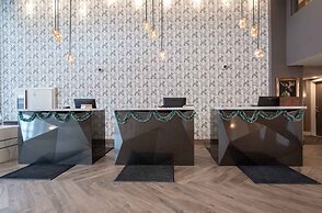 Sandman Signature Ottawa Airport Hotel