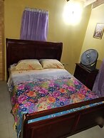 Cozy Getaway In New Harbor village